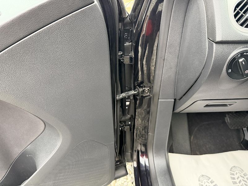 Volkswagen Tiguan 140PS 4x4 DSG PANORAMA - fotka 92 z 158