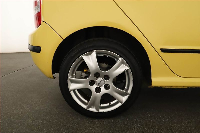 Škoda Fabia (2005) 1.4 16V, Tažné, dobrý stav - fotka 11 z 14