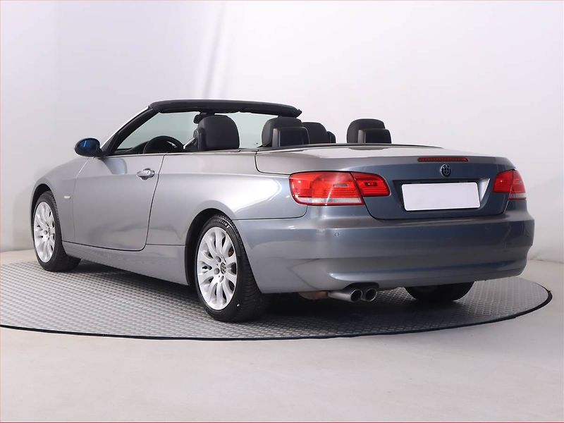 BMW Řada 3 (2007) 325 i, Navi, Xenony, Tempomat - fotka 4 z 21