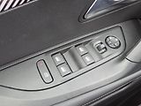 Peugeot 2008 (2025) 1.2 PT 100 ALLURE MAN6 - náhled 23