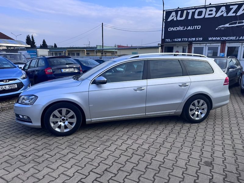 Volkswagen Passat (2012) 1,6 TDI 77 KW KOLA STK - fotka 3 z 46