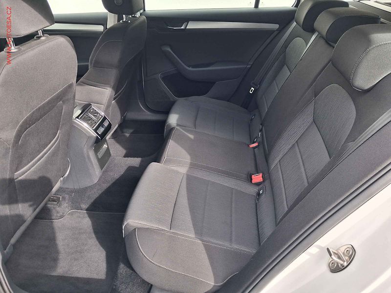 Škoda Superb (2018) 2.0TDi, Style, STK9/28 - fotka 10 z 19