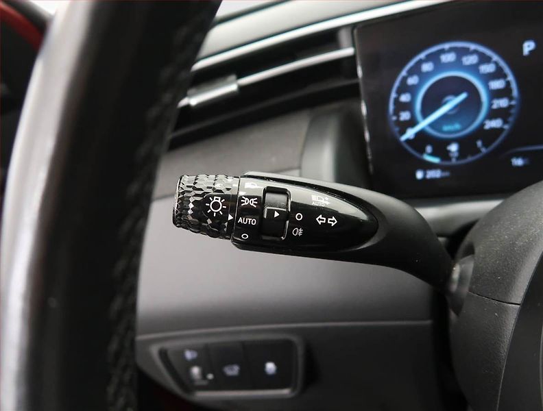 Hyundai Tucson (2021) Premium 1.6 CRDi 48V MHEV, DPH - fotka 26 z 29