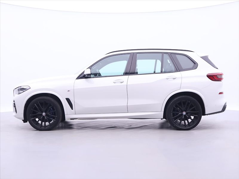 BMW X5 3,0 30D 210kW xDrive M-Paket - fotka 4 z 44