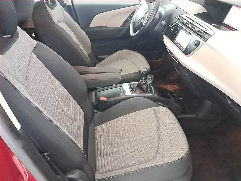 Citroën Grand C4 SpaceTourer (2019) 1.2 T, 7 míst, ČR,1.maj - fotka 9 z 22
