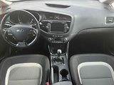 Kia Ceed (2015) 1.6CRDi, ČR, AC, TZ - náhled 8