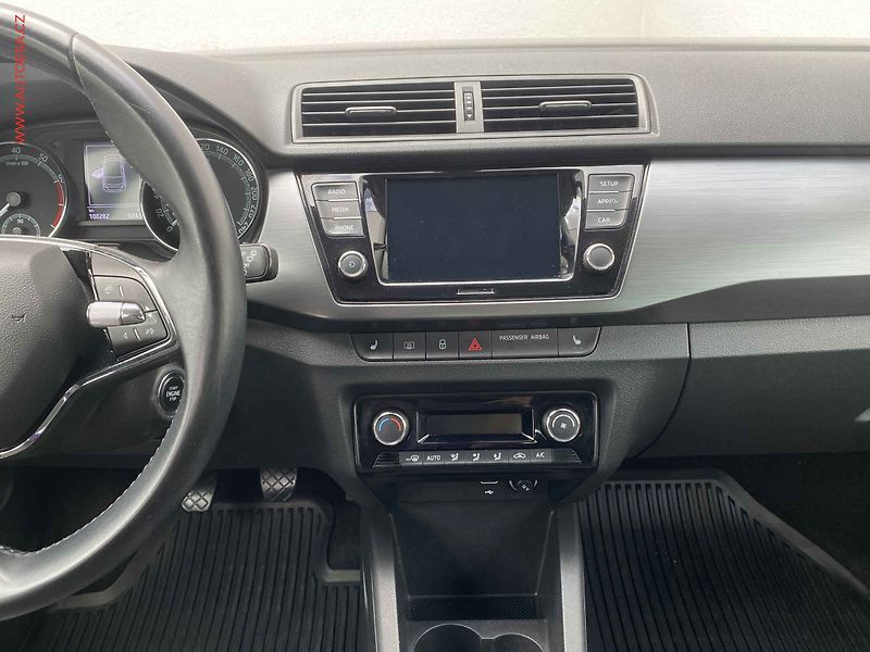 Škoda Fabia (2021) 1.0 TSi, 1.maj,ČR, Style - fotka 12 z 17