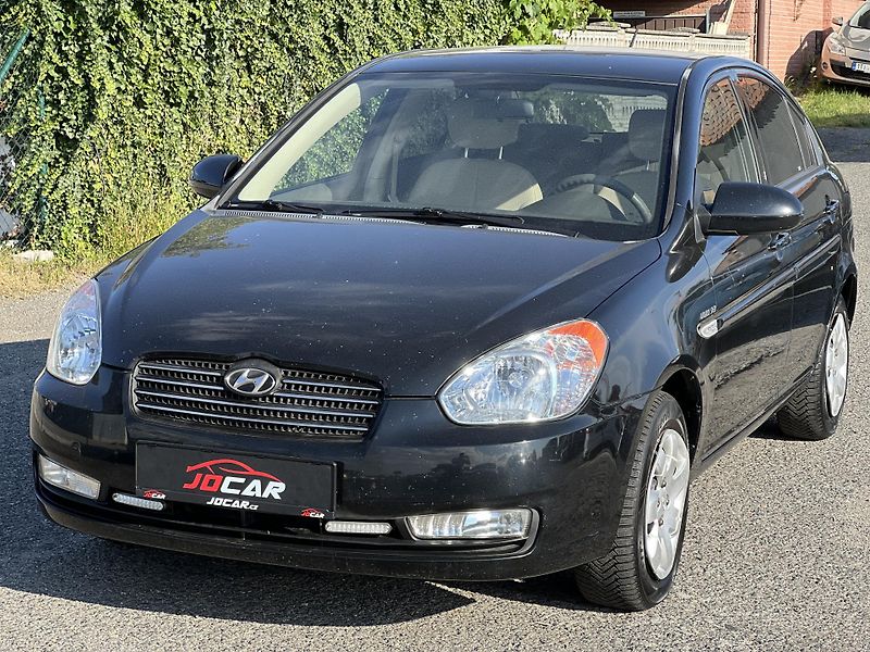 Hyundai Accent 1.5CRDi KLIMA TÁŽNÉ PŮVOD ČR - fotka 1 z 34