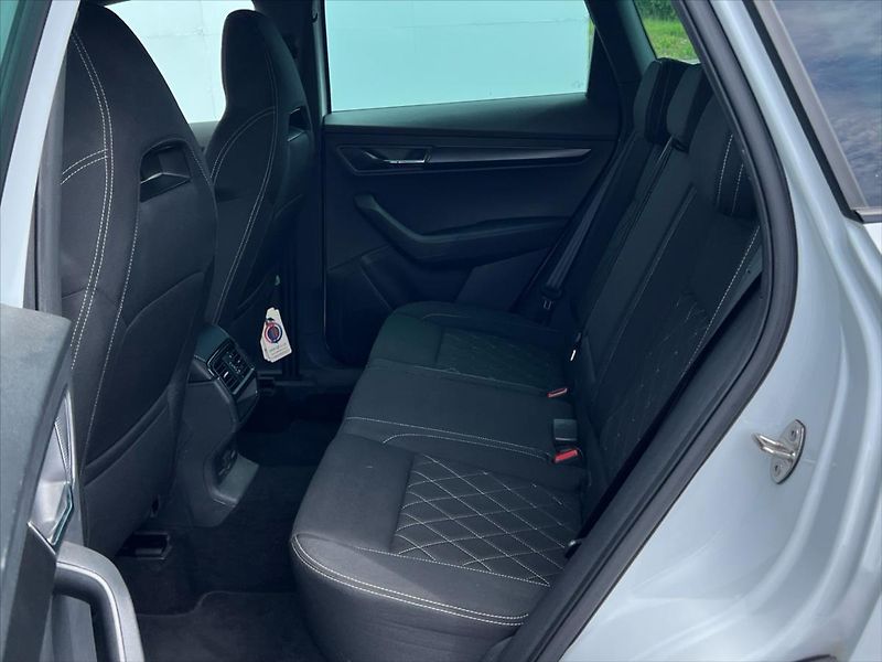 Škoda Karoq 1,5 TSi 110kW 7DSG SPORTLINE - fotka 13 z 27