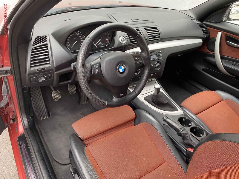 BMW Řada 1 (2009) 2.0d 123d, Xenon, AC, tempo - fotka 8 z 16