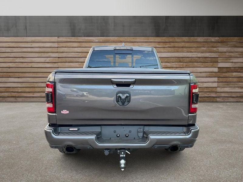 Dodge RAM (2019) +HEMI+LPG+OFFROAD PAKET+ - fotka 4 z 22