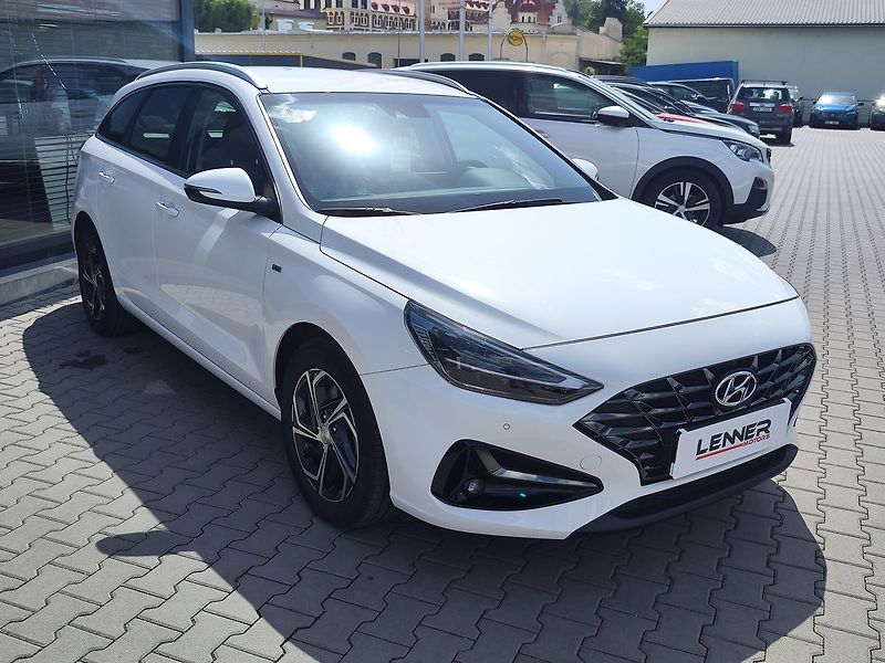 Hyundai i30 1.5 T-GDI/117kW Smart DCT - fotka 3 z 32