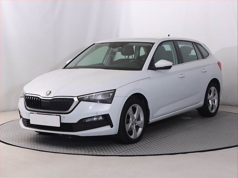 Škoda Scala (2020) 1.5 TSI, Serv.kniha, Tempomat - fotka 2 z 21