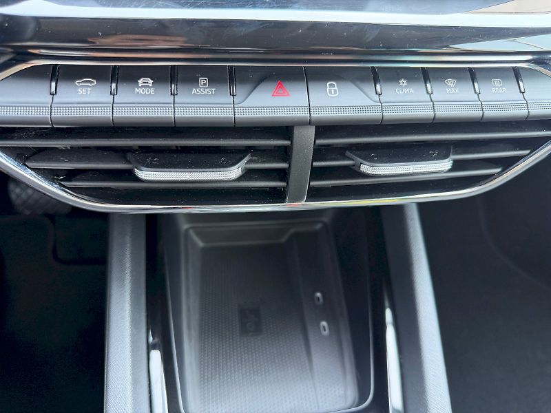Škoda Octavia (2023) 2.0 TDI 110kW DSG Style Plus P - fotka 27 z 35