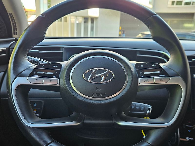 Hyundai Tucson 1.6 T-GDi, Smart 18, 1.maj. - fotka 16 z 35
