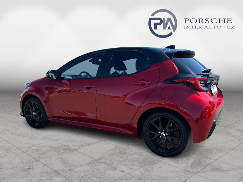Toyota Yaris 1.5 GR Sport Selection Style - fotka 4 z 26