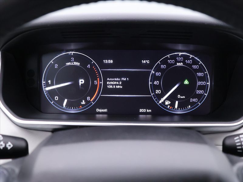 Land Rover Range Rover Sport 3,0 SDV6 HSE 225kW CZ Dynamic - fotka 20 z 37