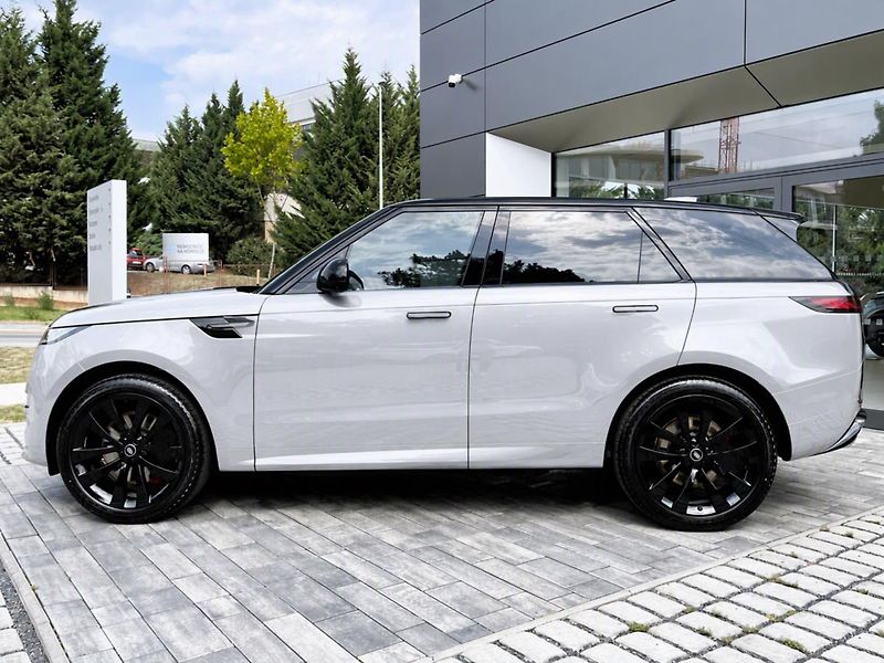 Land Rover Range Rover Sport (2026) 3,0 P460e DYNAMIC SE PHEV - fotka 2 z 38