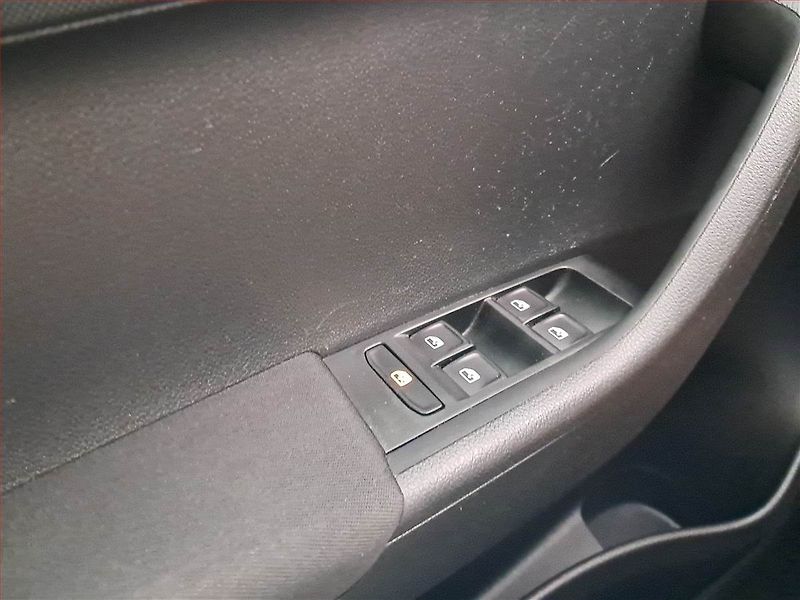 Škoda Fabia (2018) 1.0 TSI, Tempomat - fotka 16 z 17