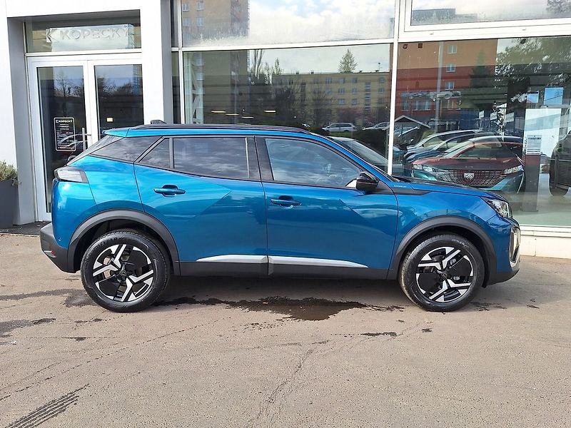 Peugeot 2008 (2026) ALLURE 1.2 TURBO 100k MAN6 - fotka 8 z 16