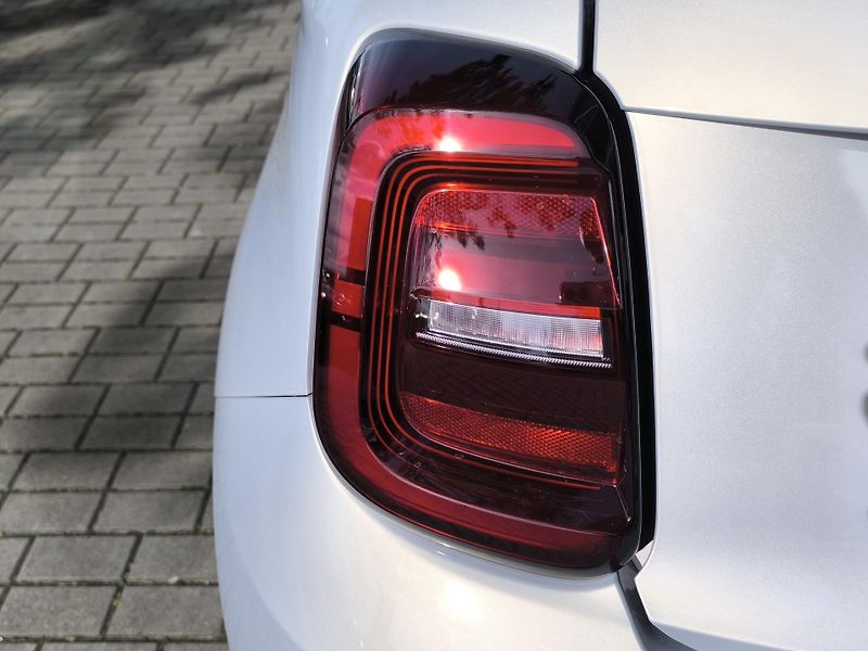Fiat 500 (2026) Hybrid Icon 1.0 BSG 65k - fotka 7 z 34