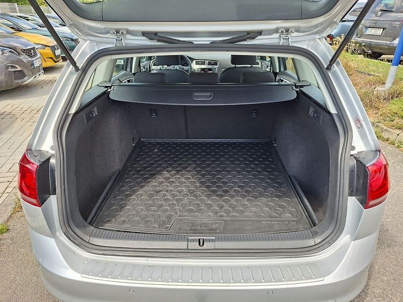 Volkswagen Golf 1,6 TDI 110k M5 - fotka 5 z 25