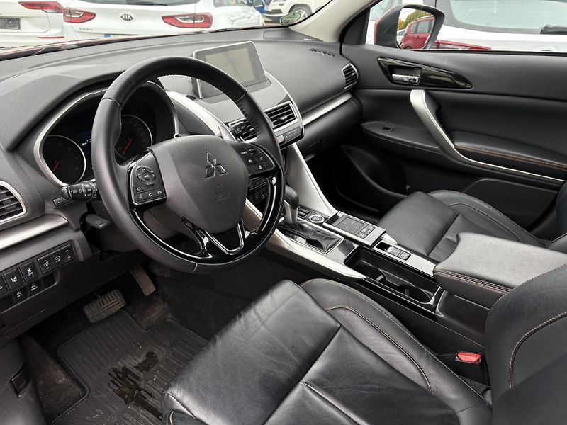 Mitsubishi Eclipse Cross 1.5 TURBO 4WD CVT INSTYLE+ - fotka 10 z 25