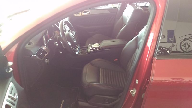Mercedes-Benz GLE (2015) 450I,270KW,LED,PANOR.ALU r.21 - fotka 18 z 36