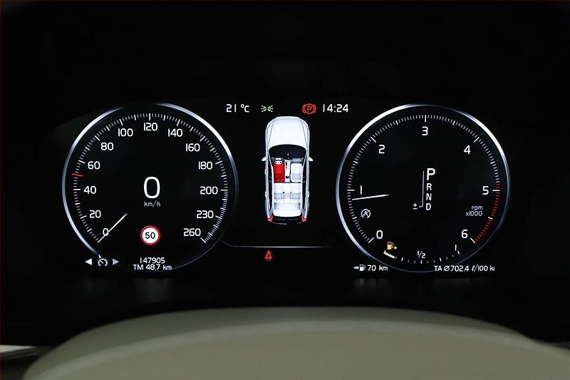 Volvo XC60 (2018) D4 AWD - fotka 8 z 27