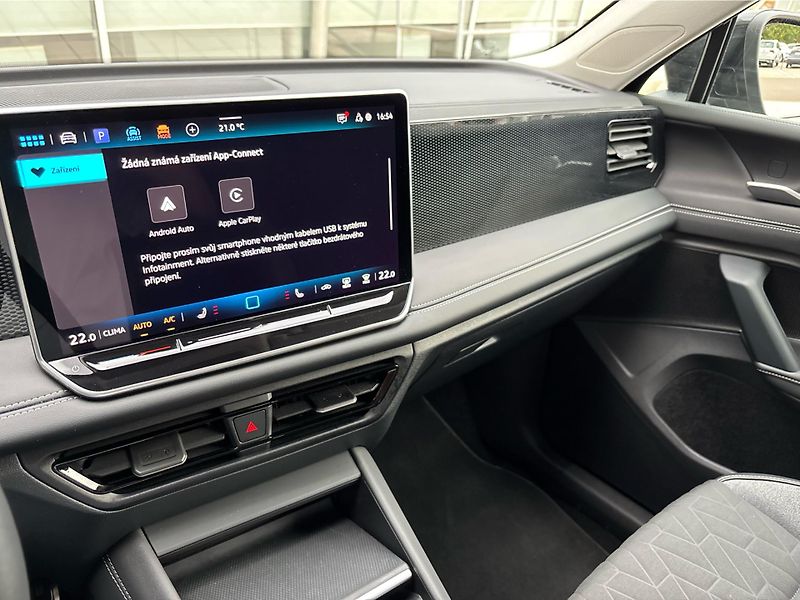 Volkswagen Tiguan Life 2,0 TDI 110 kW GOAL - fotka 19 z 30