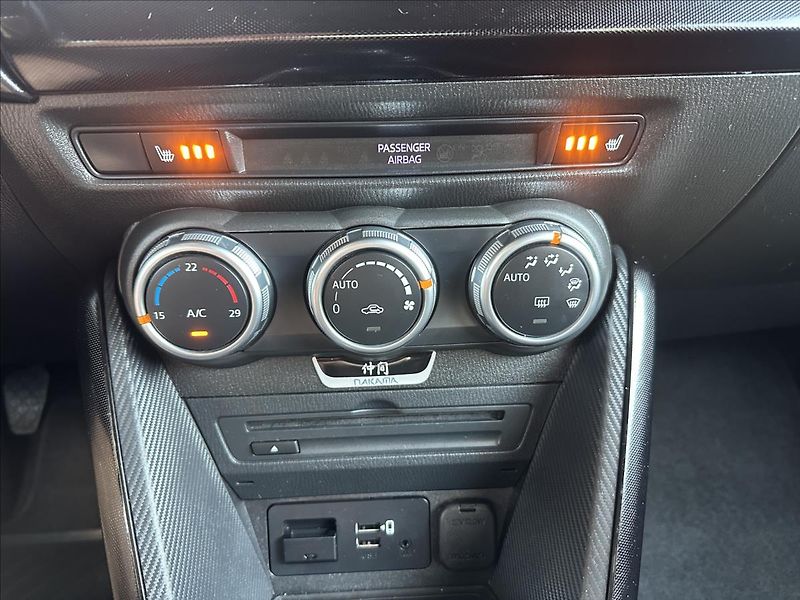 Mazda 2 1,5 - fotka 16 z 25