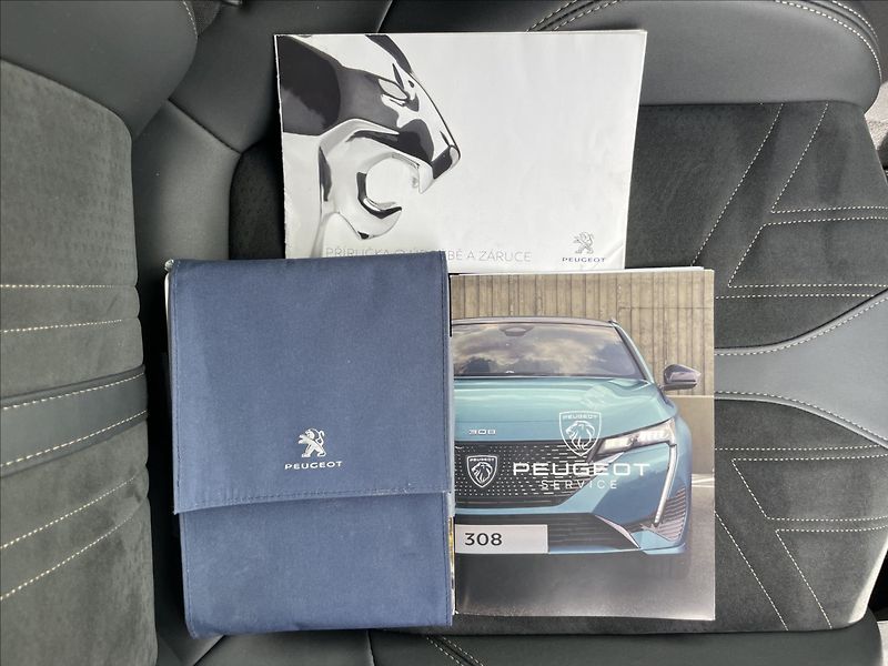 Peugeot 5008 1,5 BlueHDi EAT8 PDC  GT+ - fotka 20 z 25