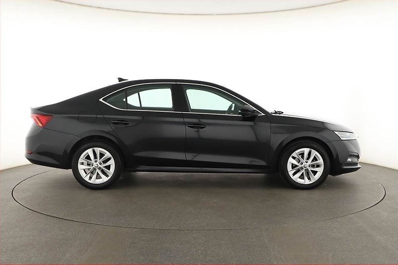 Škoda Octavia (2022) Style 2.0 TDI - fotka 6 z 20