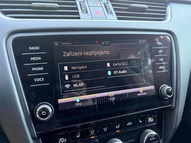 Škoda Octavia 1.5TSI TAŽNÉ - fotka 25 z 45