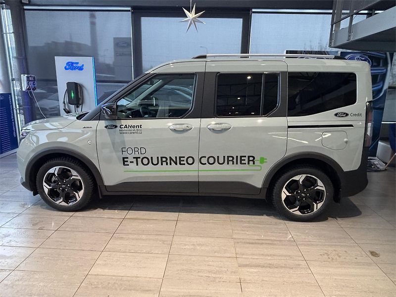 Ford Tourneo Courier (2026) Active, Tourneo, 46 kWh Elektr - fotka 3 z 9