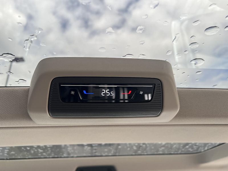 Volkswagen Multivan 2.0TDi*DSG*ČR*Záruka*TopVýbava - fotka 33 z 46