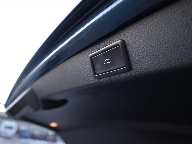 Škoda Superb 2,0 TDi, Kessy, FrontAssist, P - fotka 29 z 40