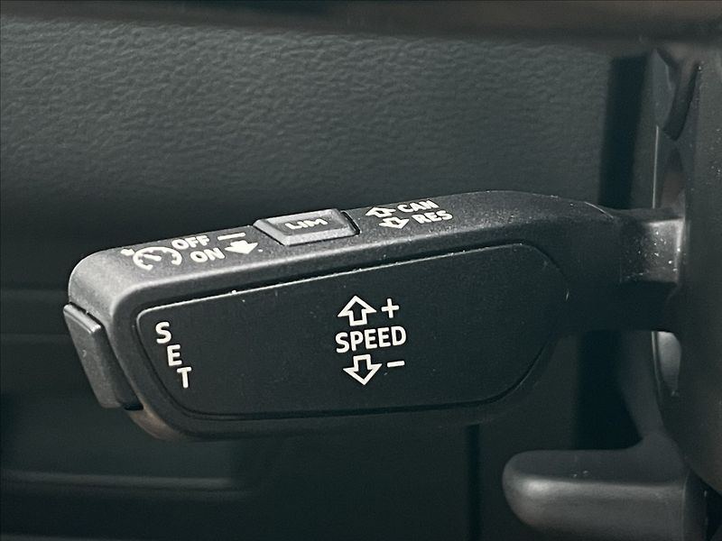 Audi A6 Avant 2,0 TDI S tronic Design - fotka 11 z 24