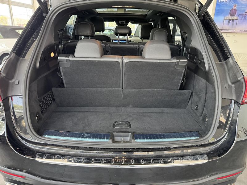 Mercedes-Benz GLE (2023) 580 4MATIC AMG PANORAMA VZDUCH - fotka 9 z 46