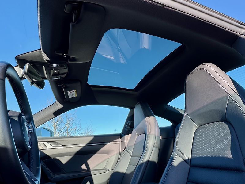 Porsche 911 (2022) ZÁRUKA 2030 Servis 5/26 BURMES - fotka 3 z 51