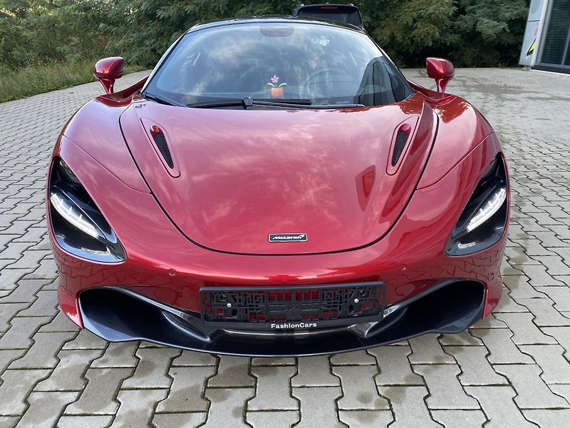 McLaren 720S (2020) TOP STAV - fotka 2 z 16