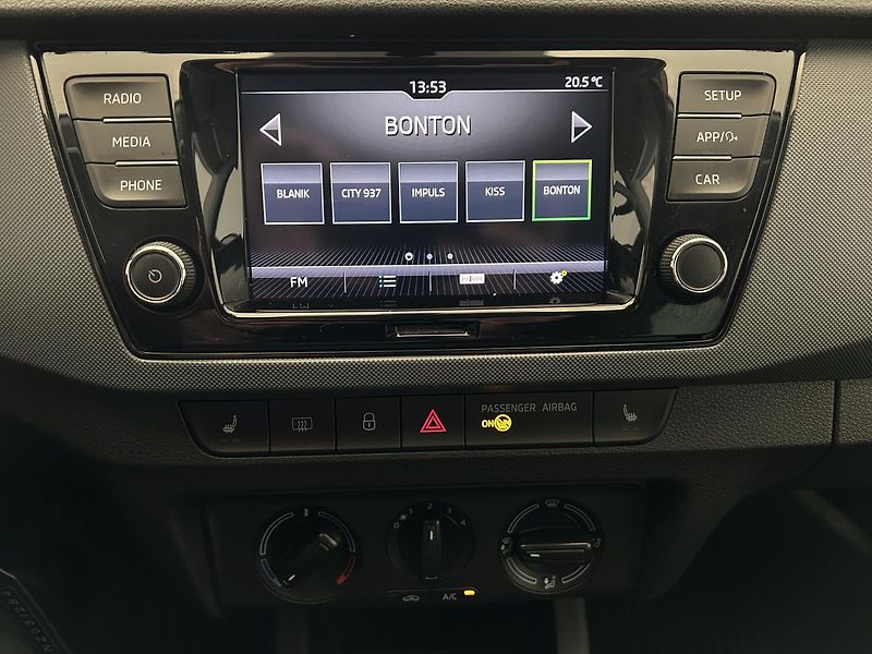 Škoda Fabia 1.0 TSI Active Plus - fotka 9 z 21