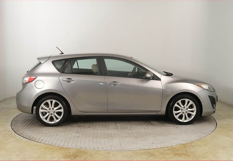 Mazda 3 (2011) 1.6, Tempomat, Park. senzory - fotka 6 z 17