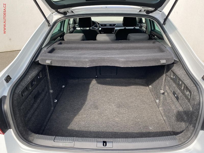 Škoda Superb (2019) 2.0 TDi, ČR, Ambition, DSG - fotka 7 z 18