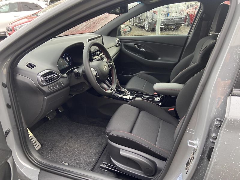 Hyundai i30 1.5 T-GDI 103kW DCT N-Line - fotka 10 z 19