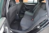 Škoda Octavia (2014) 1.6 TDi 81kW AMB XENON TAŽNÉ - náhled 13