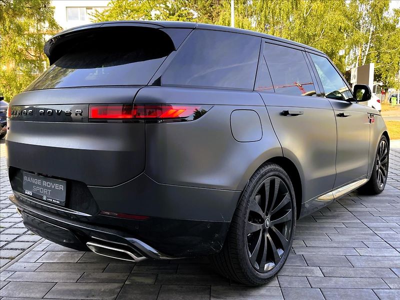 Land Rover Range Rover Sport (2026) 3,0 D300 DYNAMIC HSE STEALTH E - fotka 4 z 39