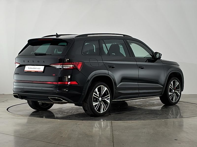 Škoda Kodiaq RS 4x4 DSG - fotka 2 z 30
