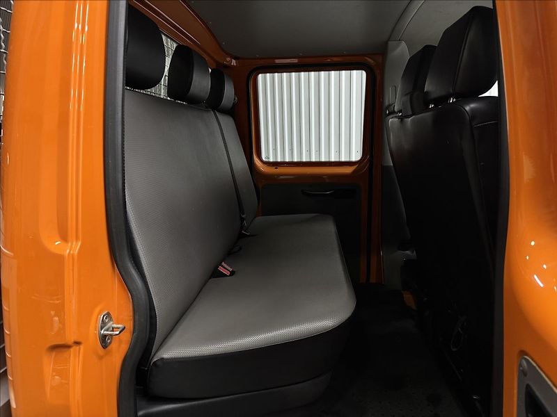 Volkswagen Transporter 2.0TDI DoubleCab TAŽNÉ DPH - fotka 26 z 33
