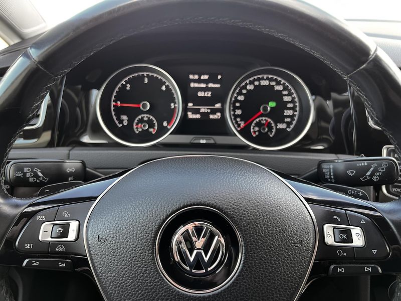 Volkswagen Golf 2.0 TDi 110kw plný servis!  - fotka 16 z 24
